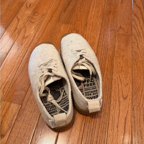 KEEN Wool Lace Up Shoes Beige Felt Comfort Sneakers Women 8 - Picture 2 of 7